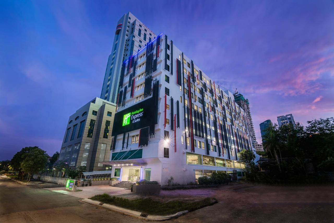 Holiday Inn Express & Suites Johor Bahru By Ihg Extérieur photo