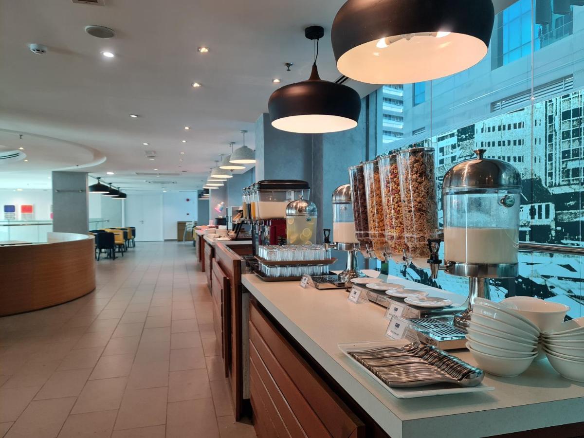 Holiday Inn Express & Suites Johor Bahru By Ihg Extérieur photo