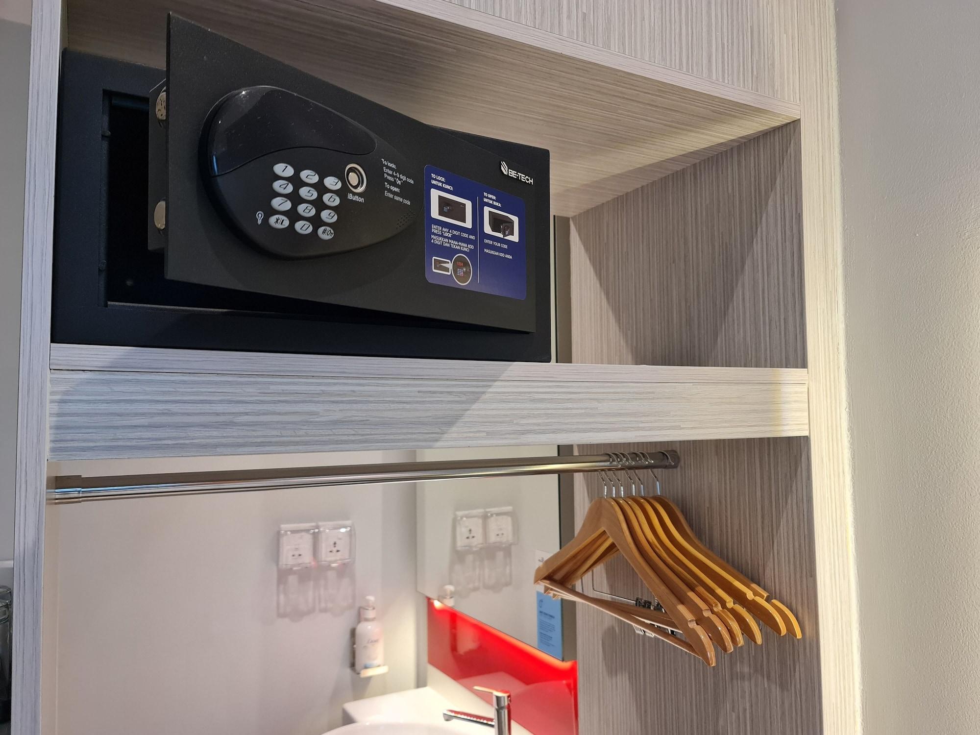 Holiday Inn Express & Suites Johor Bahru By Ihg Extérieur photo