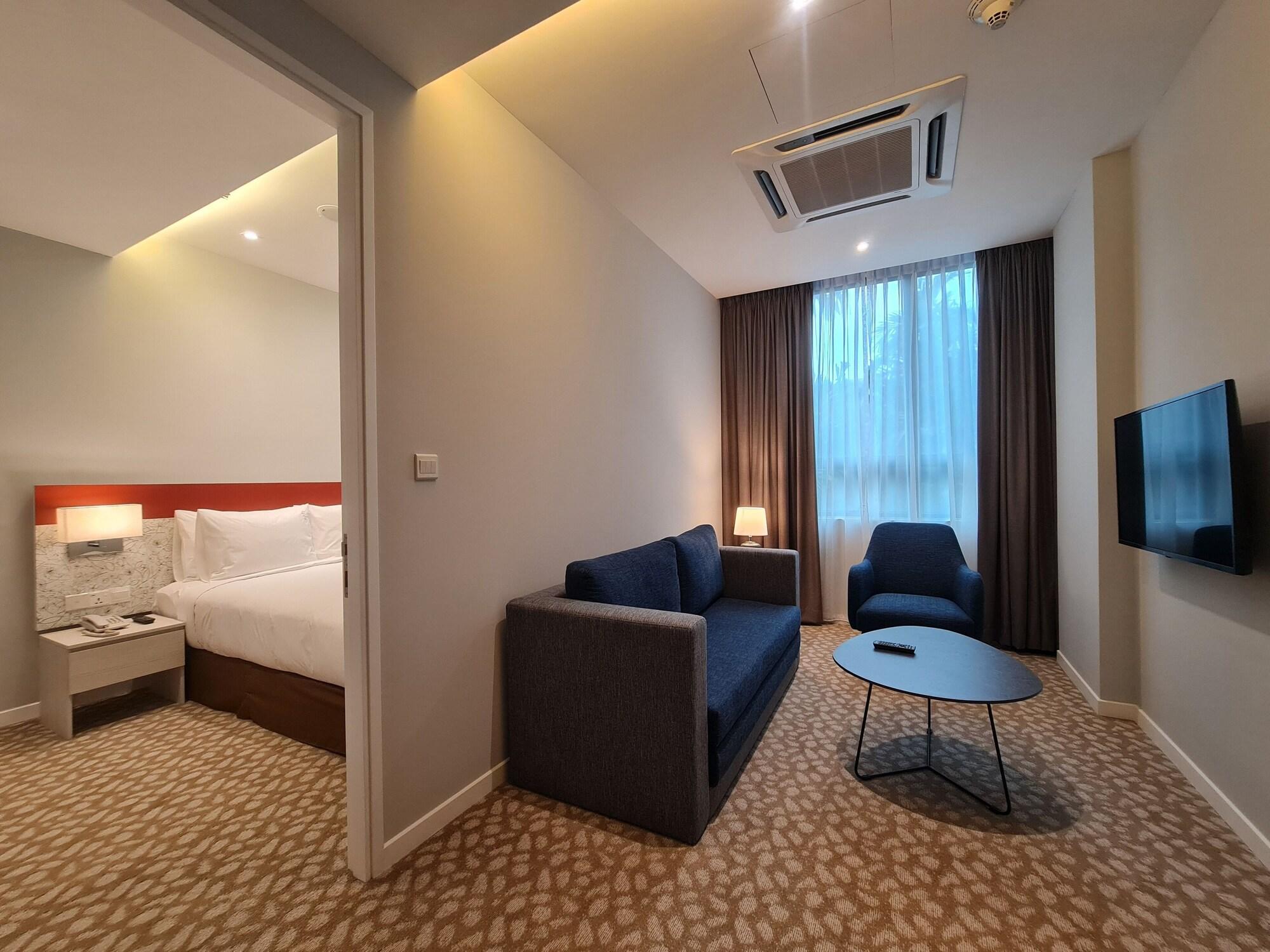Holiday Inn Express & Suites Johor Bahru By Ihg Extérieur photo