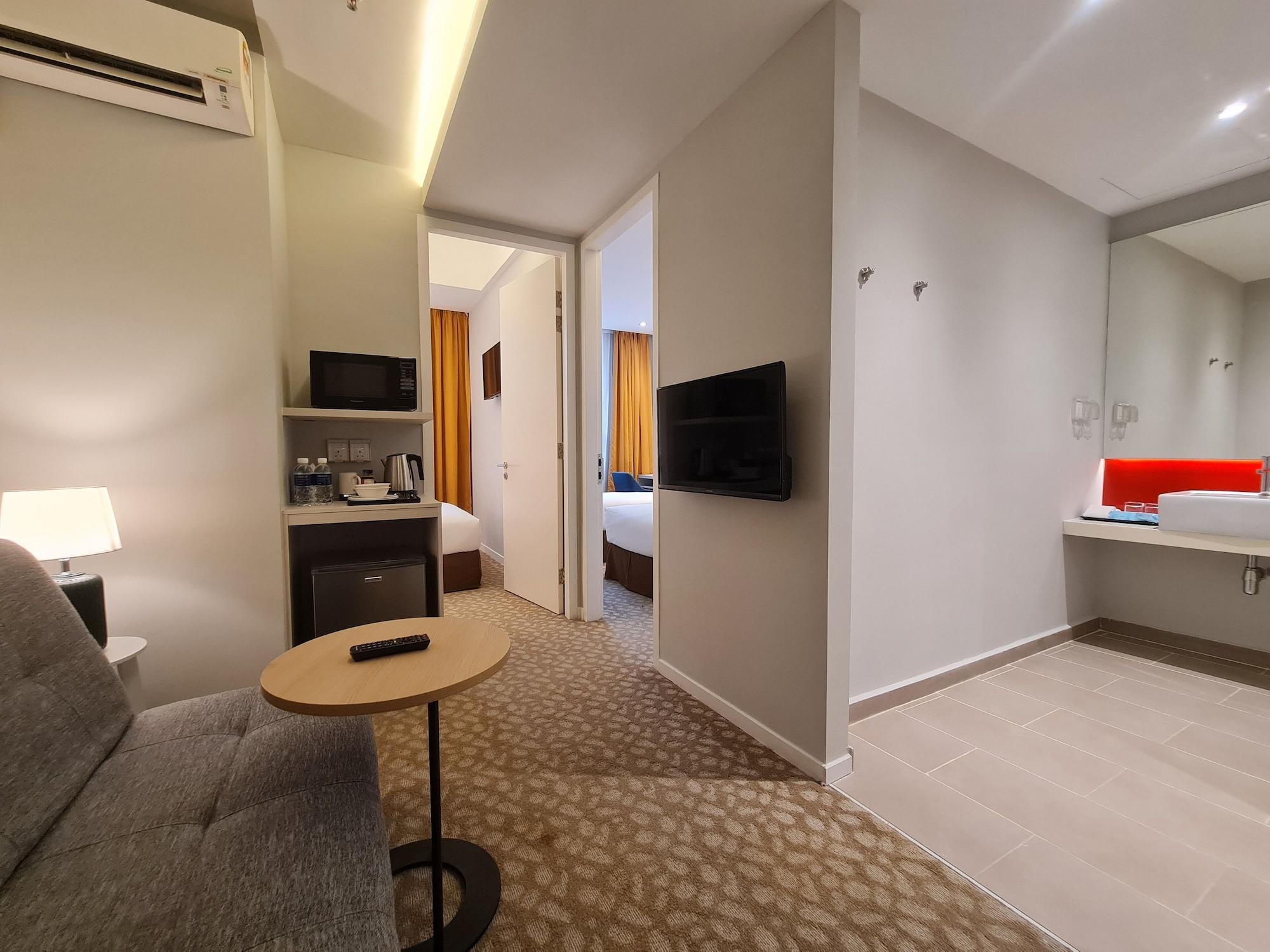 Holiday Inn Express & Suites Johor Bahru By Ihg Extérieur photo